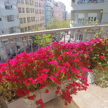 Balcony Over * Лиссабон